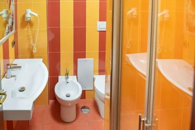 Classic Tek Büyük Yataklı Oda