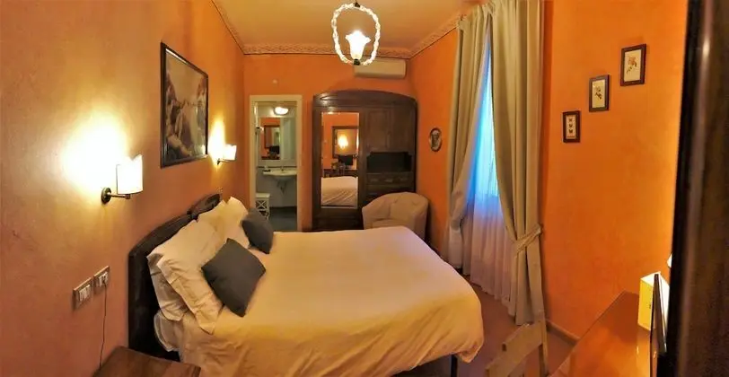 Comfort Tek Büyük Yataklı Oda