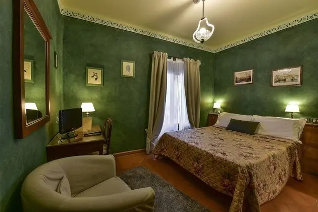 Comfort Tek Büyük Yataklı Oda