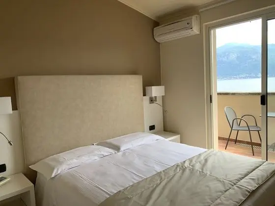 Panoramic Oda, Balkon, Göl Manzaralı (Attic)