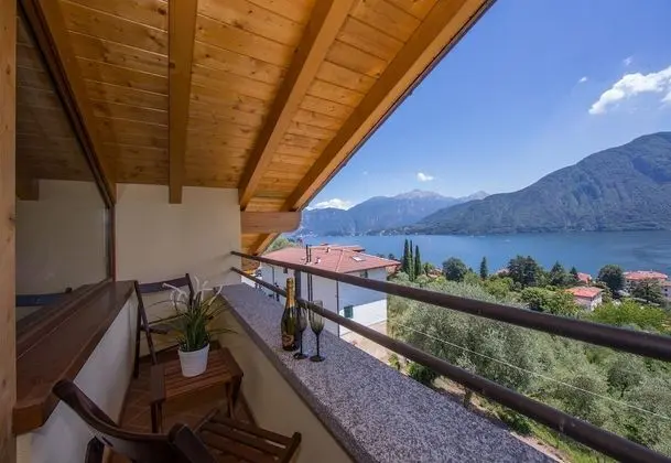 Family Apart Daire, Birden Çok Yatak, 2 Banyolu, Dağ Yamacı (Bellavista Mezzegra)