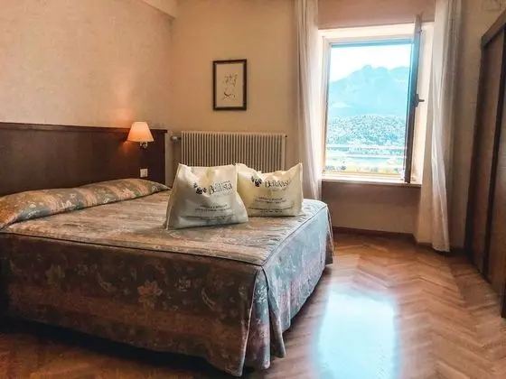 Economy Tek Büyük Yataklı Oda