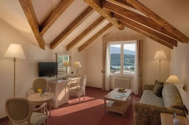 Süit, Göl Manzaralı