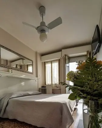 Classic Tek Büyük Yataklı Oda