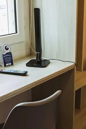 Junior Süit, 1 Büyük (Queen) Boy Yatak ve Çekyat