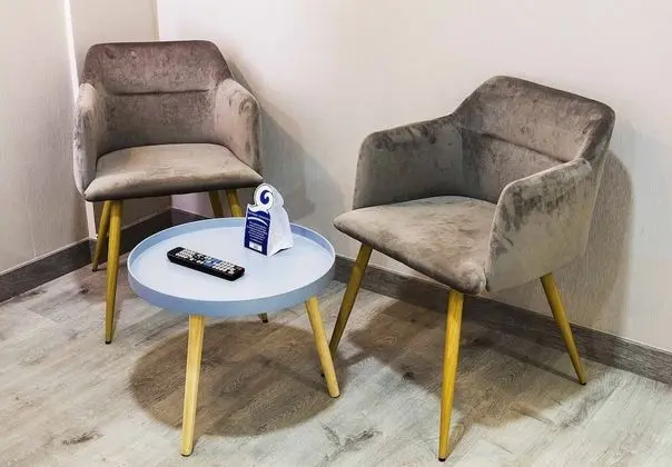 Junior Süit, 1 Büyük (Queen) Boy Yatak ve Çekyat