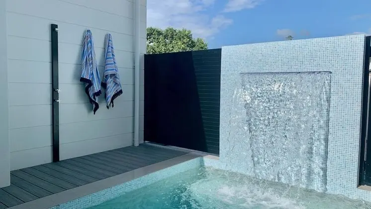 Luxury Pool Suite #1