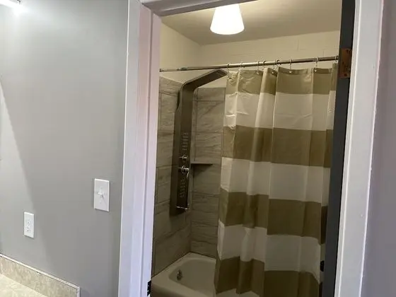 Deluxe Oda, 2 Büyük (Queen) Boy Yatak, Sigara İçilmez, Buzdolabı ve Mikrodalga