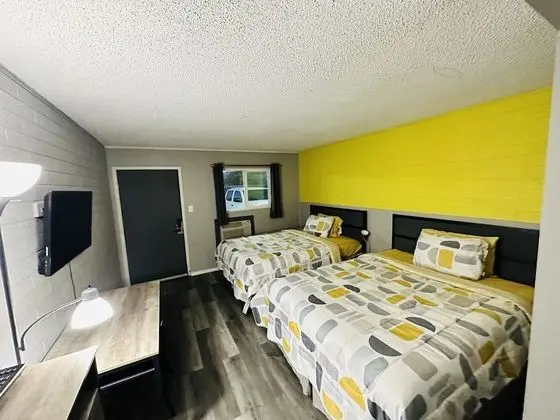 Deluxe Oda, 2 Çift Kişilik Yatak, Sigara İçilmez, Buzdolabı ve Mikrodalga