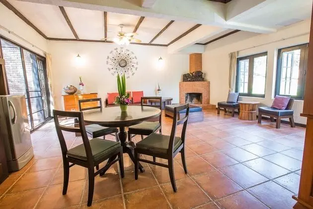 House suite 3 bedrooms