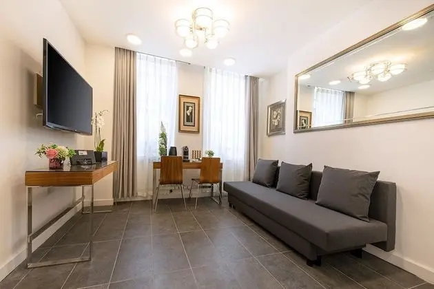Süit, Banyolu/Duşlu (4 Persons)