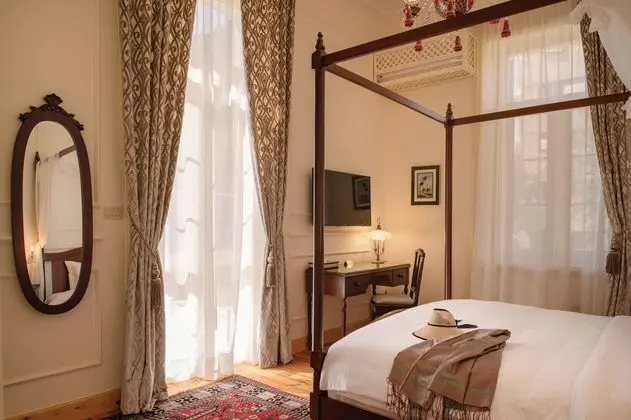 Deluxe Tek Büyük veya İki Ayrı Yataklı Oda, Bahçe Manzaralı, Bahçeli