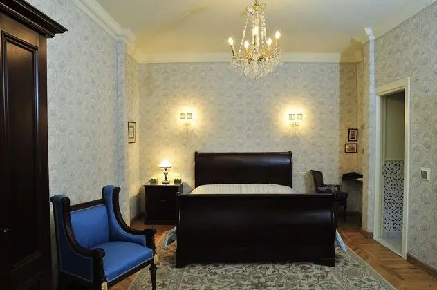 Deluxe Tek Büyük veya İki Ayrı Yataklı Oda, Bahçe Manzaralı, Bahçeli