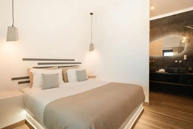 Superior Suite (Infinity Hot Tub)