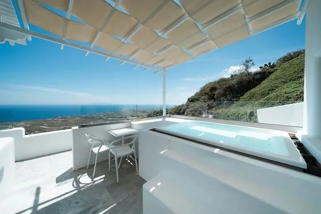 Superior Suite (Infinity Hot Tub)