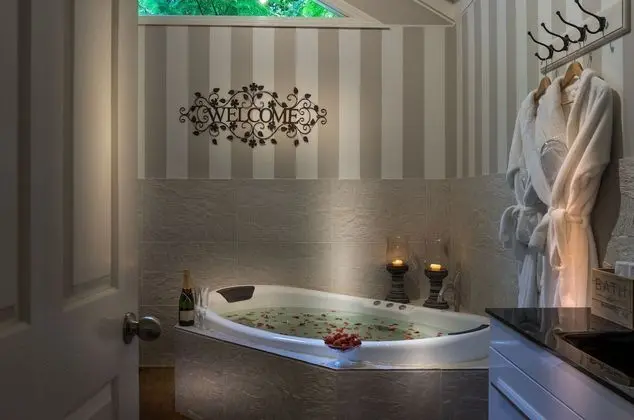 Romantic Kır Evi, 1 En Büyük (King) Boy Yatak, Bahçe Manzaralı, Dağ Yamacı