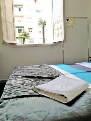 Standard Tek Büyük Yataklı Oda (with shower only)