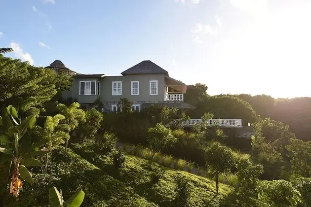 Luxury Villa, 3 Bedrooms with Pool
