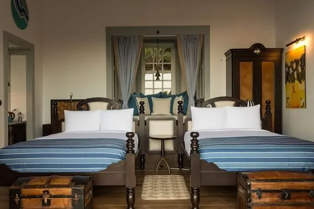 Luxury Cottage, 2 Queen Beds with Pool