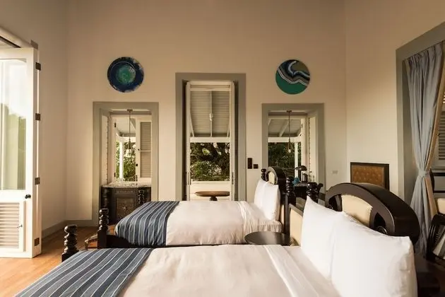 Luxury Cottage, 2 Queen Beds with Pool