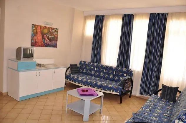 Standart Oda, Deniz veya Bahçe Manzaralı, Balkonlu