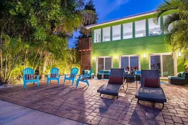 Luxury Daire, 2 Yatak Odası, Koy Manzaralı, Deniz Üstü