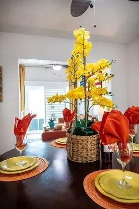 Odada yemek servisi