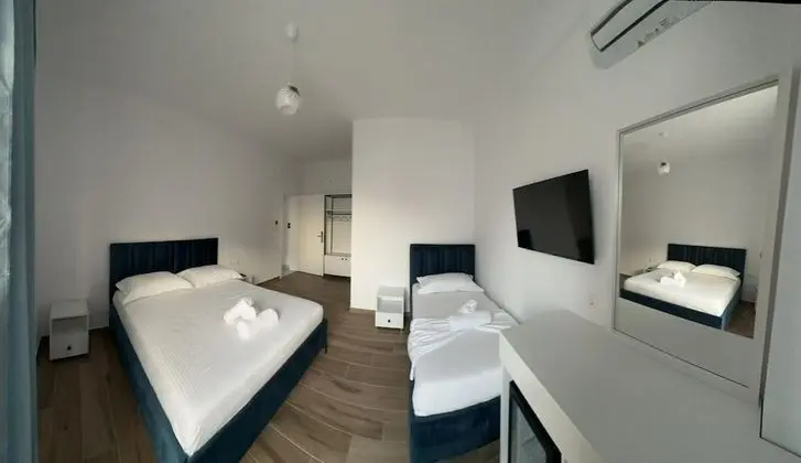 Üç Kişilik Oda, Balkon