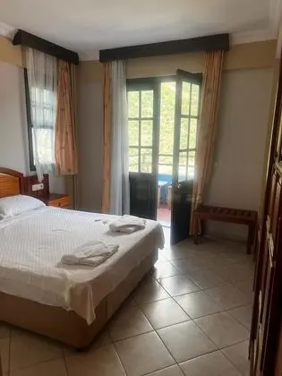 Standard Tek Büyük veya İki Ayrı Yataklı Oda, Dağ Manzaralı