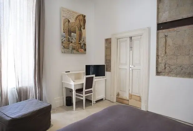 Comfort Tek Büyük Yataklı Oda