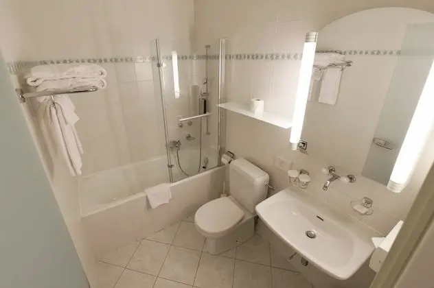 Tek Büyük Yataklı Oda, Şehir Manzaralı
