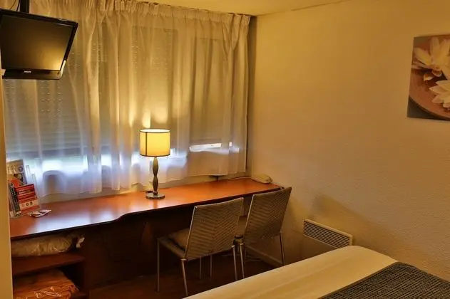 Basic Tek Büyük Yataklı Oda