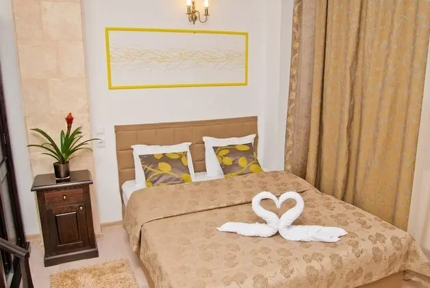 Deluxe Büyük Yataklı Tek Kişilik Oda
