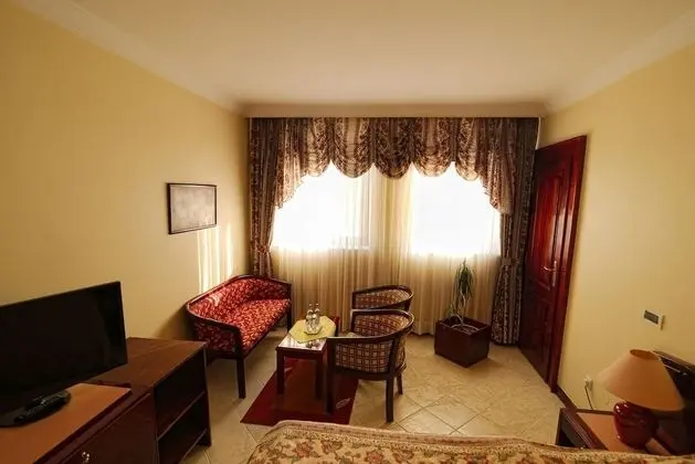 Standard King Room