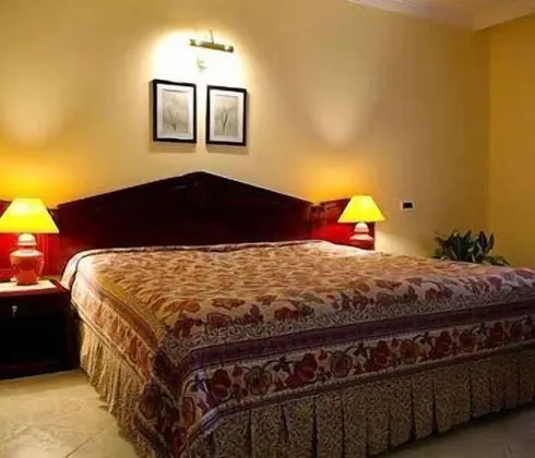 Standard King Room