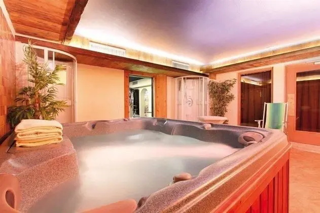 Classic Üç Kişilik Oda