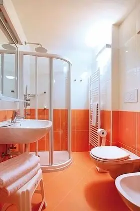 Classic Üç Kişilik Oda