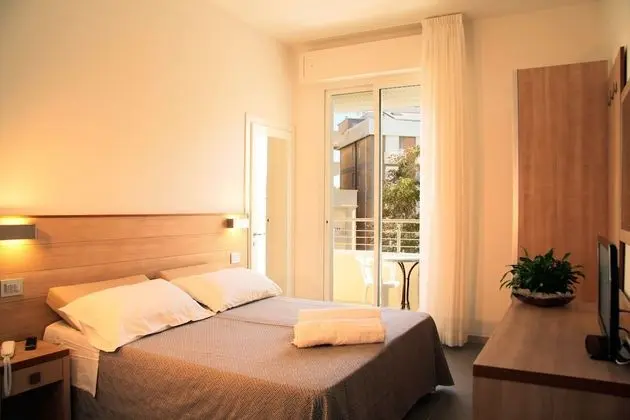 Tek Büyük Yataklı Oda, Balkon