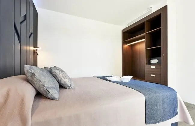 Deluxe Apart Daire, 1 Yatak Odası, Balkon (3 Adults + 1 Child)