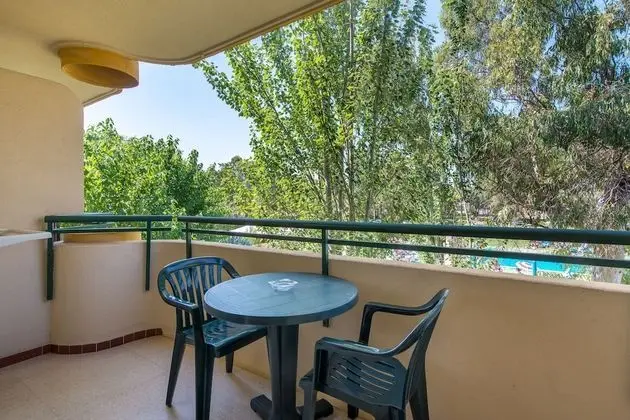 Stüdyo, Balkon