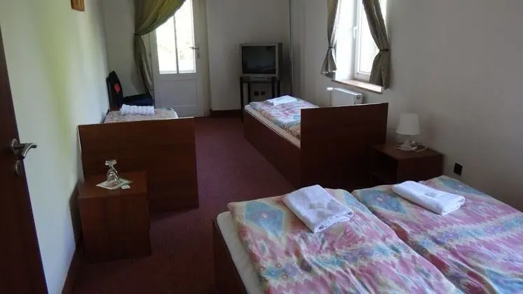 Dört Kişilik Oda