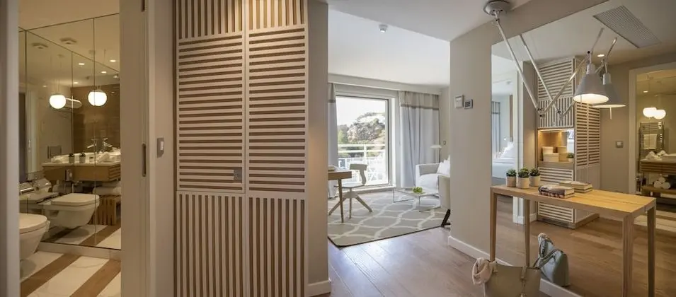 Junior Suite Return Transfer Included