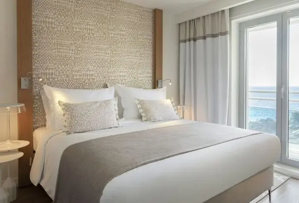 Junior Suite Return Transfer Included