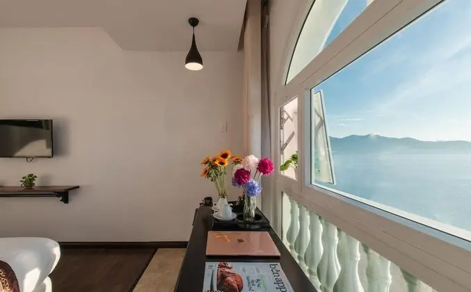 Deluxe İki Ayrı Yataklı Oda (Seafront)
