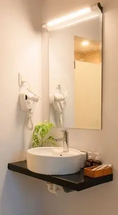 İki Ayrı Yataklı Oda, Şehir Manzaralı