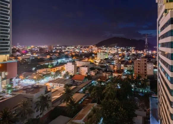 İki Ayrı Yataklı Oda, Şehir Manzaralı
