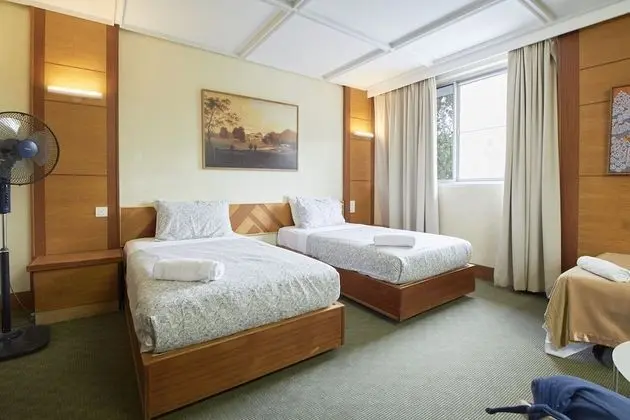 Family Oda, Bahçe Manzaralı