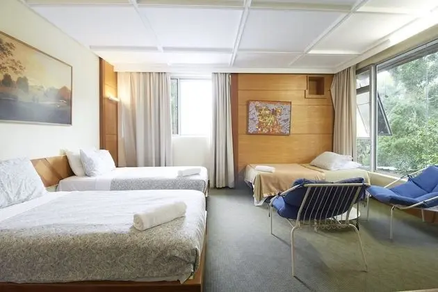 Family Oda, Bahçe Manzaralı