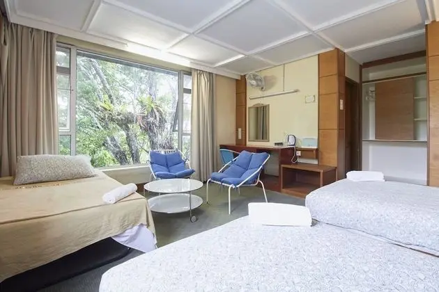 Family Oda, Bahçe Manzaralı