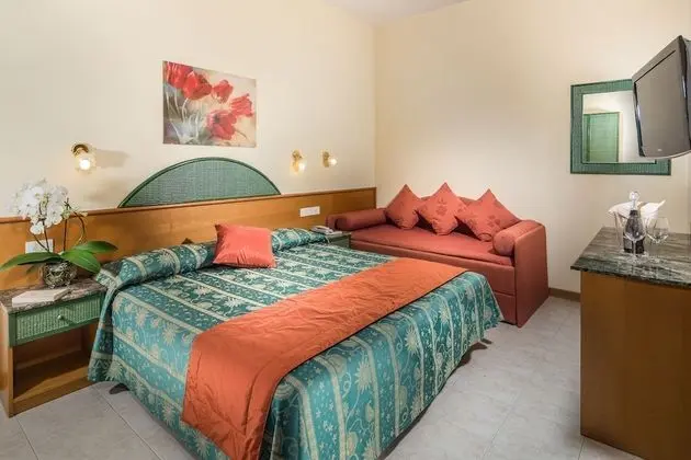 Family Üç Kişilik Oda